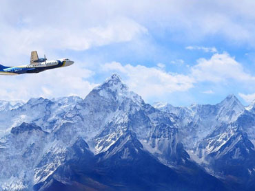 Mount Everest View by Mountain Flight